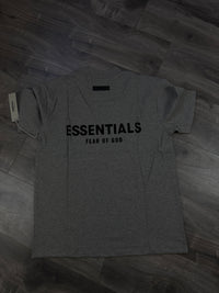 Essentials T Shirt (Oversized)